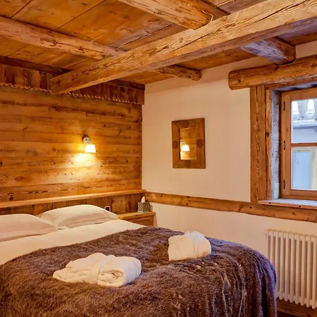 Maison Spacieuse Au Centre De Pour 8 Pers. Avec Cheminee Et Parking - Fr-1-568-18 Chalet Courchevel
